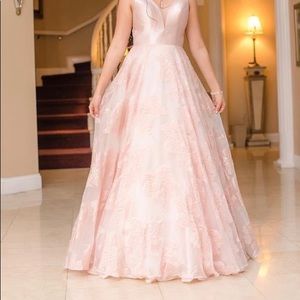 Camille La vie design , size 2 , color blush color